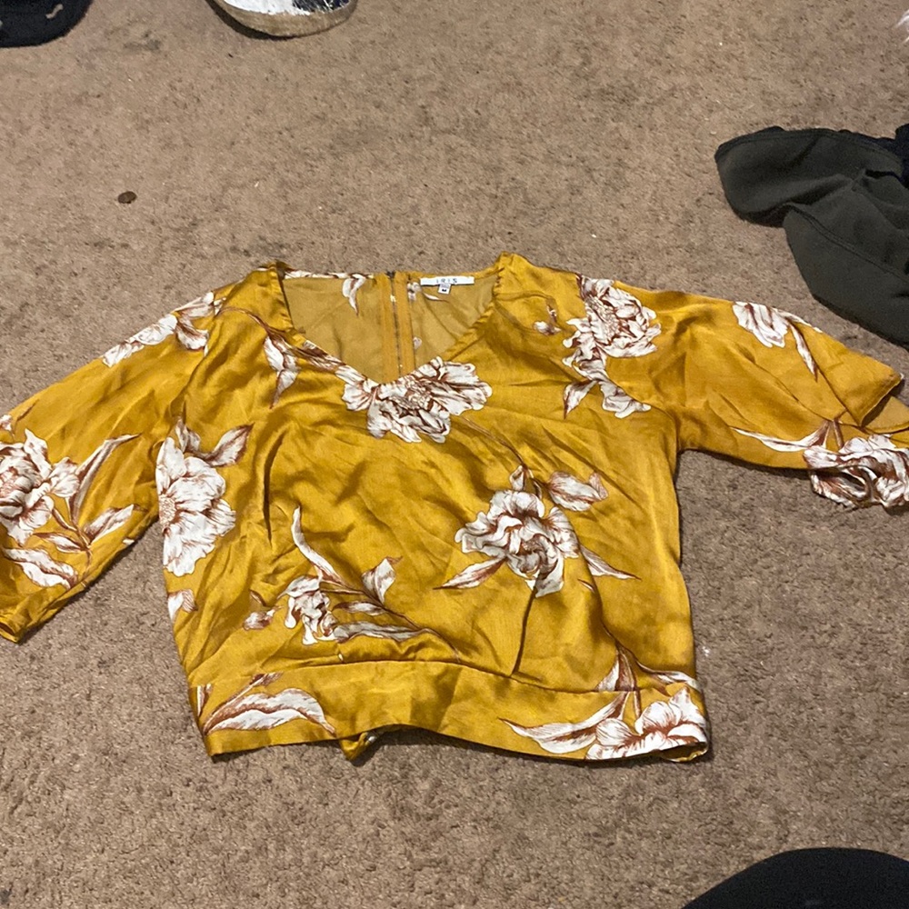Iris blouse size medium